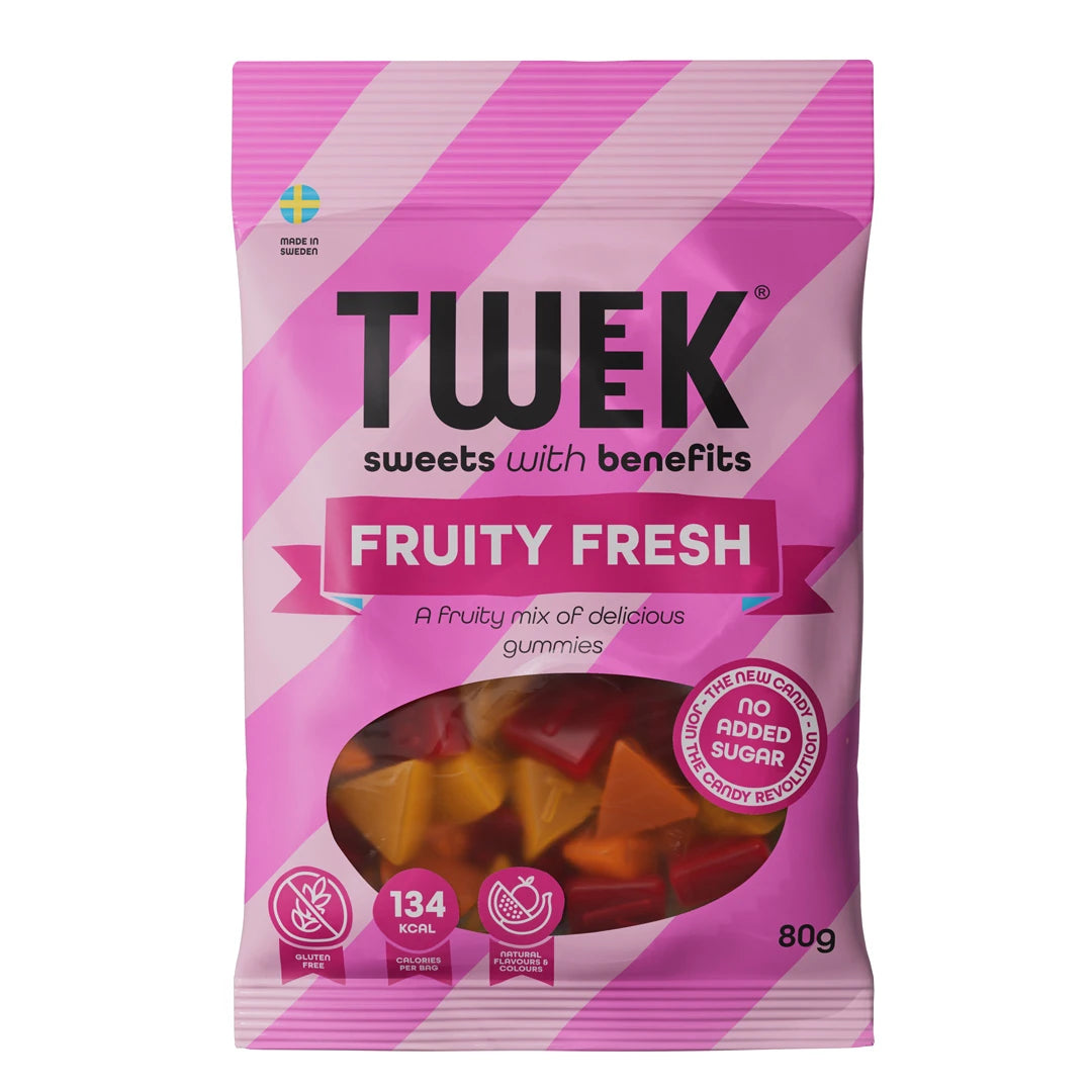 Tweek Sweets 80 g Fruity Fresh -makeiset vaaleanpunaraidallisessa pussissa, jonka ikkunasta näkyy hyytelöpaloja.