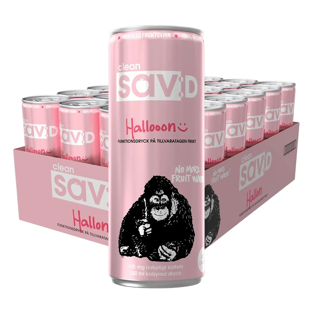 24 x Clean sav:D 330 ml Vadelma -energiajuoma vaaleanpunaisessa laatikossa samanvärisillä tölkeillä ja apinakuvituksella.