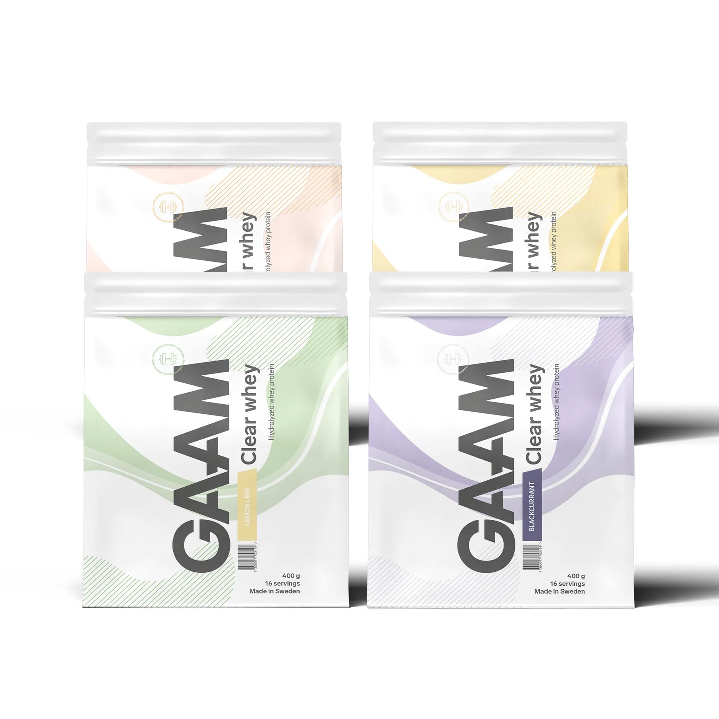 4 x GAAM Clear Whey 400 g -proteiinijauhe neljässä valkoisessa pussissa, joissa on aaltoilevia pastellivärisiä kuvioita.