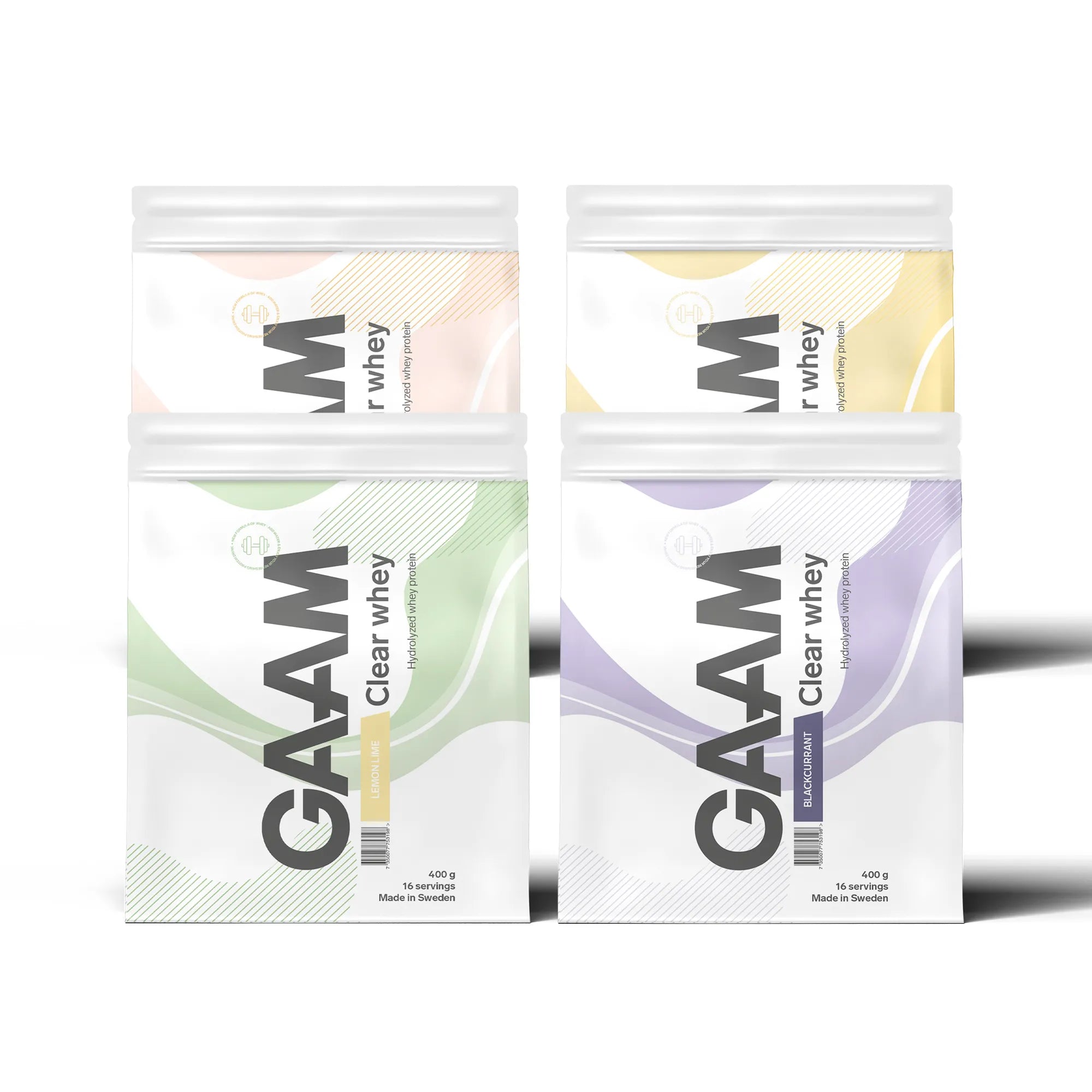 4 x GAAM Clear Whey 400 g -proteiinijauhe neljässä valkoisessa pussissa, joissa on aaltoilevia pastellivärisiä kuvioita.