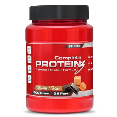 Fairing Complete Protein III 900 g -proteiinijauhe punaisessa purkissa mustalla kannella, makuna Chocolate Toffee.