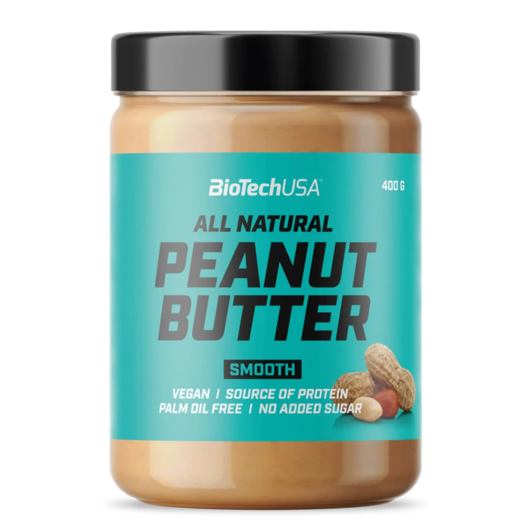 BioTechUSA Peanut Butter 400 g, smooth-versio, läpinäkyvässä purkissa mustalla kannella ja turkoosilla etiketillä.