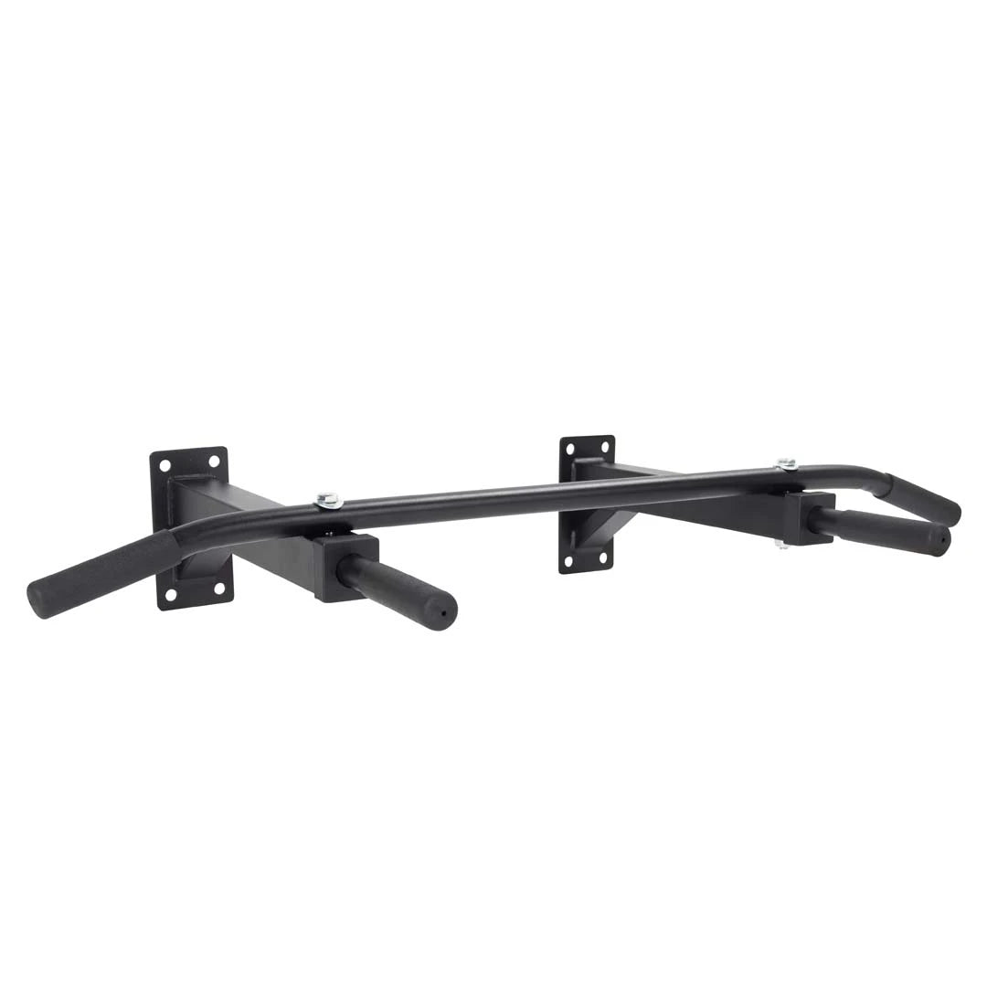 Musta teräksinen Virtufit Chin Up Bar Wall Mount -leuanvetotanko seinäkiinnityksellä ja pehmustetuilla kahvoilla.