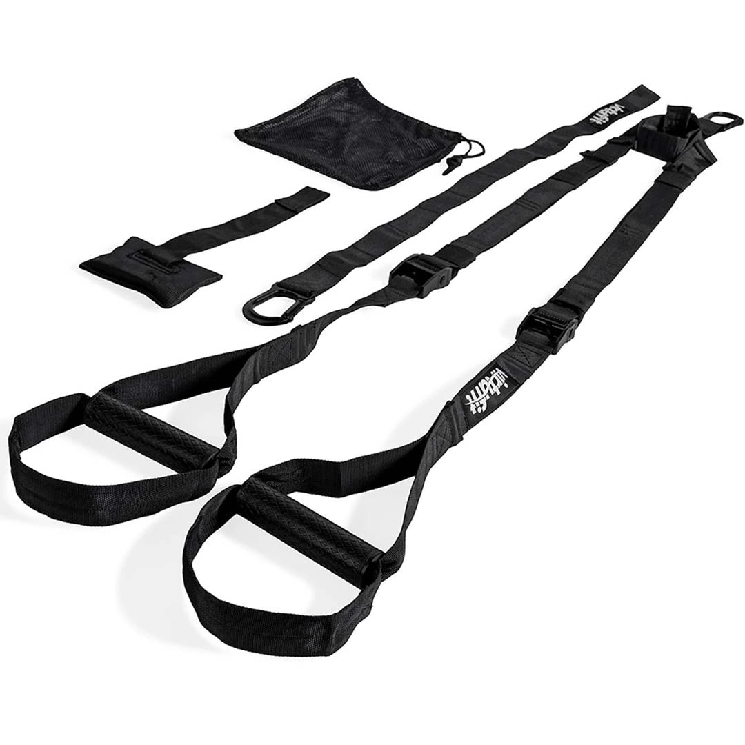 Mustat Virtufit Suspension Trainer Pro -harjoitushihnat kahvoilla ja mukana tuleva verkkokassi.