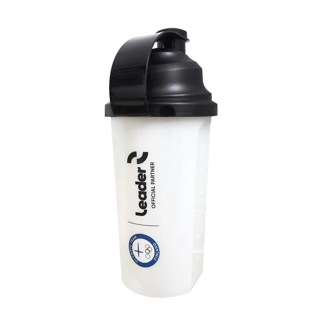 Läpinäkyvä Leader Mixmaster Shaker 750 ml -vesipullo mustalla kannella ja yksityiskohdilla.