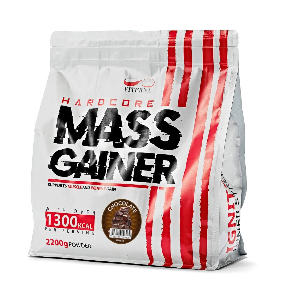 Viterna Hardcore Mass Gainer 2.2 kg valkoisessa pussissa punaisilla yksityiskohdilla, makuna suklaa.
