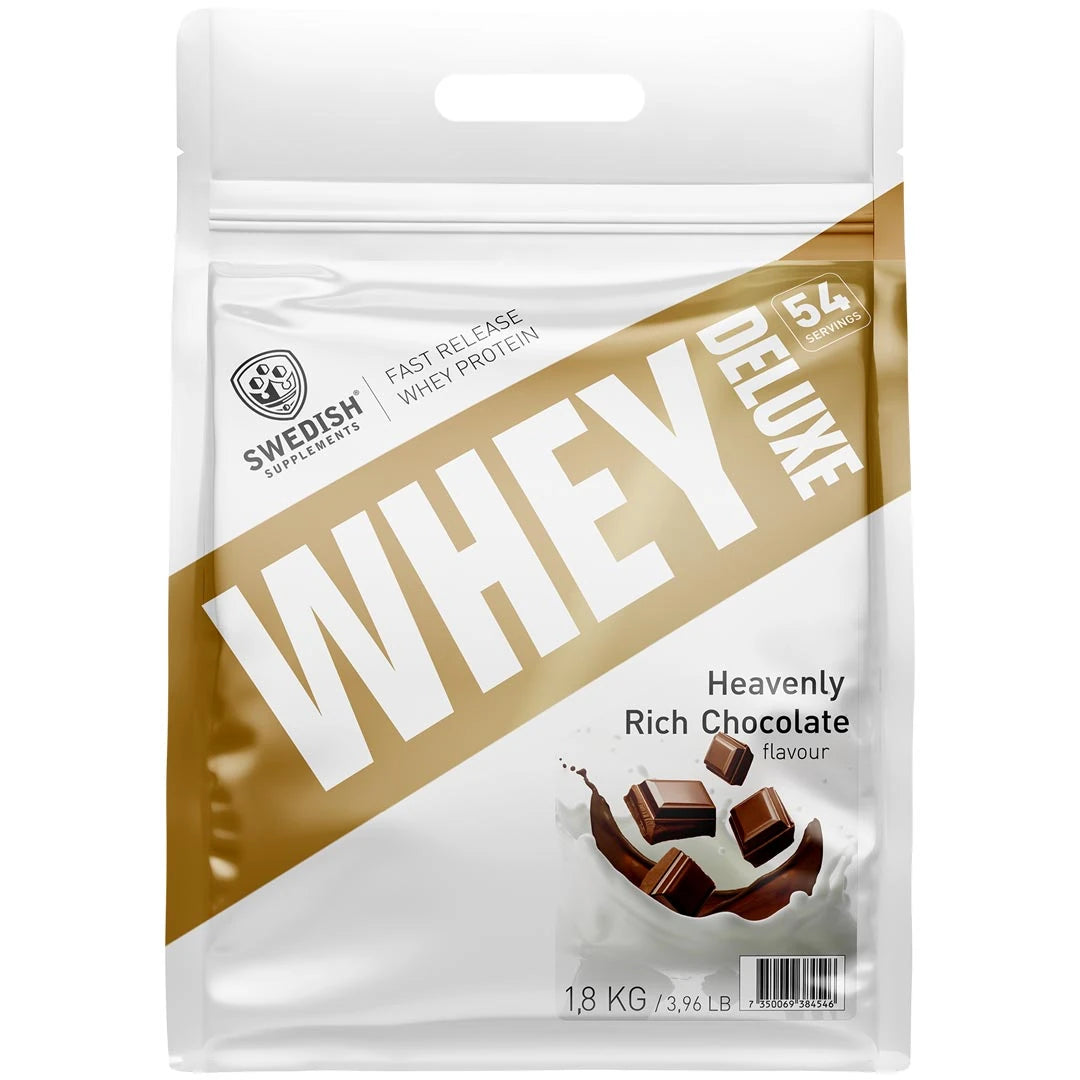 Swedish Supplements Whey Protein Deluxe 1,8 kg -heraproteiinia valkoisessa pussissa kultaisilla yksityiskohdilla, makuna Heavenly Rich Chocolate.