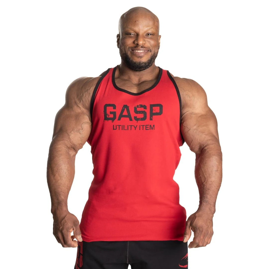 GASP Ribbed T-back Chili Red, punainen ribattu miesten treenitoppi tiukalla istuvuudella ja mustalla painatuksella., kuva 1/8