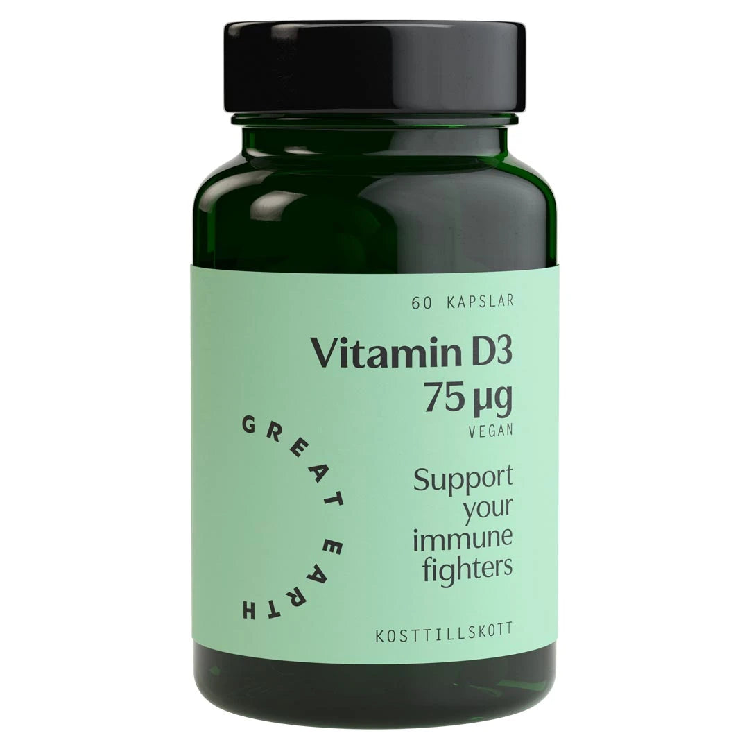 Great Earth Vitamin D3 75 μg 60 caps tummanvihreässä purkissa, jossa on musta kansi ja vaaleanvihreä etiketti.