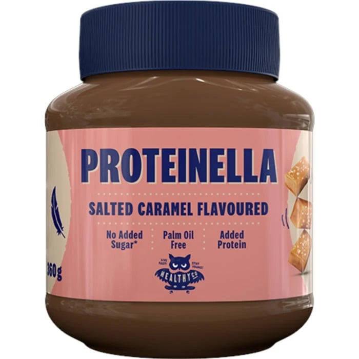 HealthyCo Proteinella 360 g Salted Caramel -purkki tummansinisellä kannella ja vaaleanpunaisella etiketillä.
