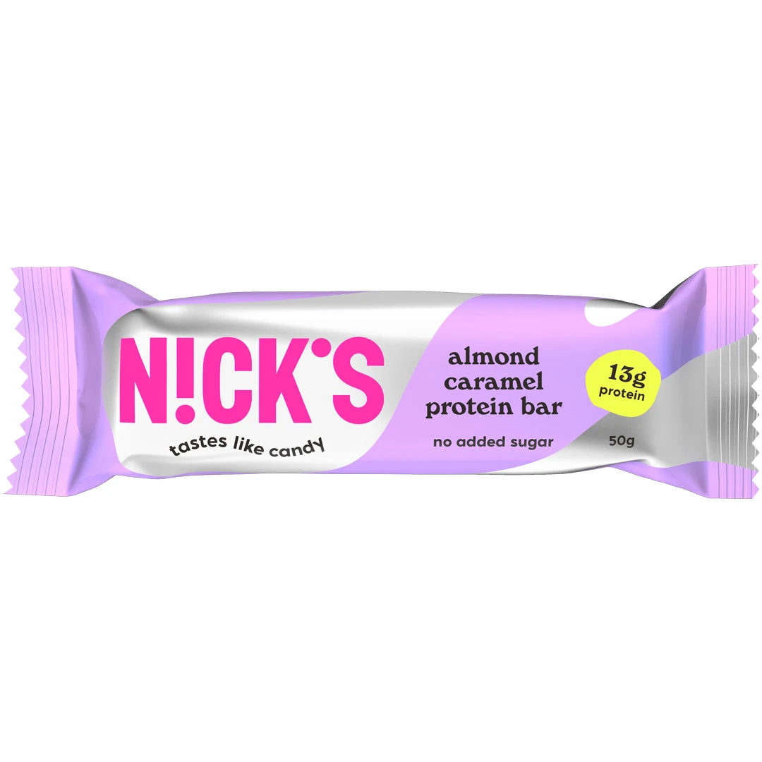 NICKS Soft bar 50 g -proteiinipatukka valkoisessa ja vaaleanlilassa pakkauksessa, makuna Almond Caramel., kuva 6/6