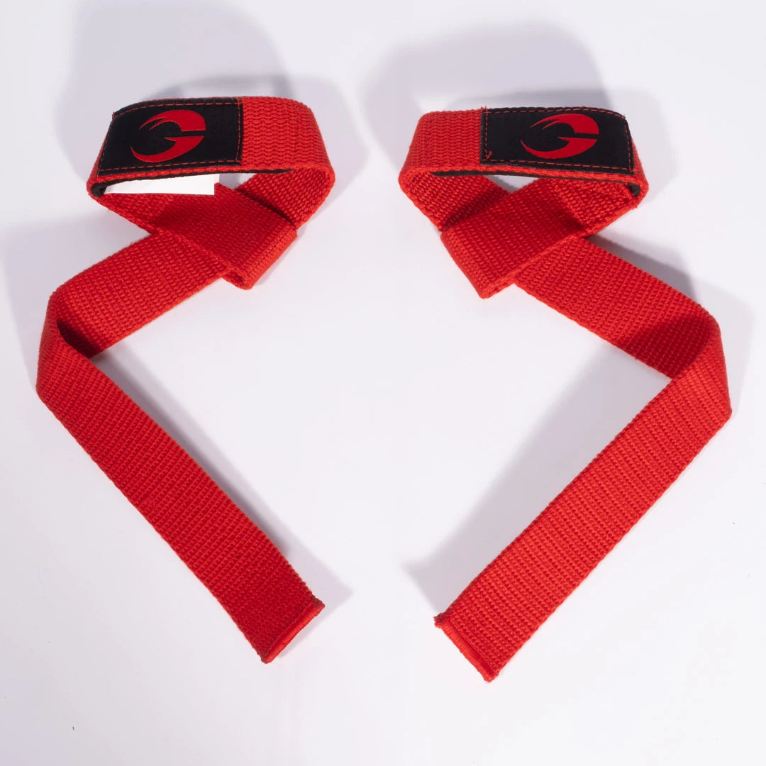 Punaiset, kestävästä puuvillasta valmistetut GASP Lifting straps Red/Black -vetoremmit mustalla logolla.