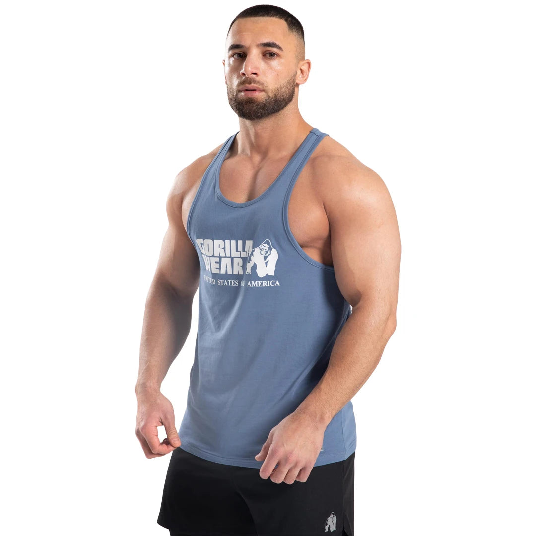 Gorilla Wear Classic Tank Top Coronet Blue on sininen miesten puuvillainen treenitoppi isolla valkoisella logolla., kuva 3/7
