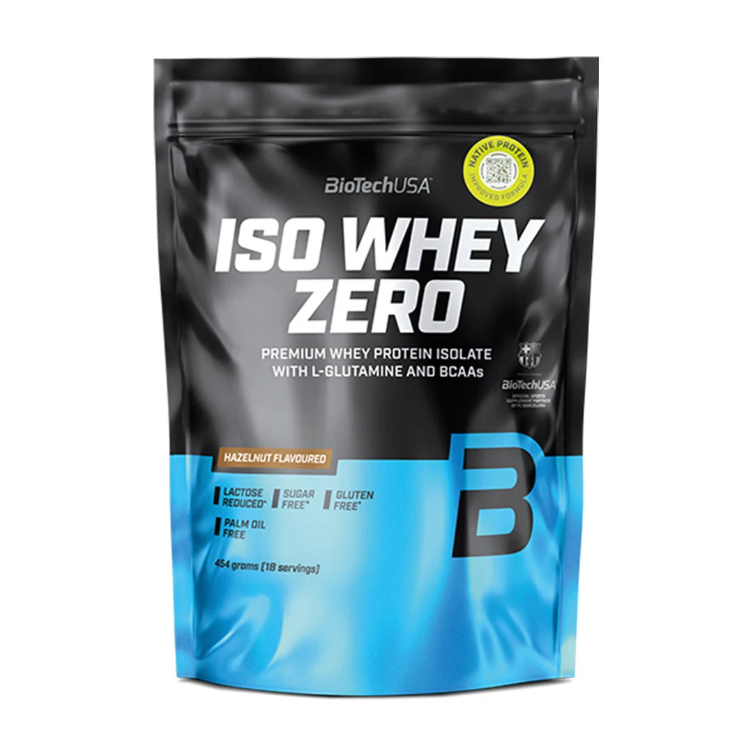 Musta ja sininen pussi BioTechUSA Iso Whey Zero 454 g -proteiinijauhetta makuna Hazelnut.