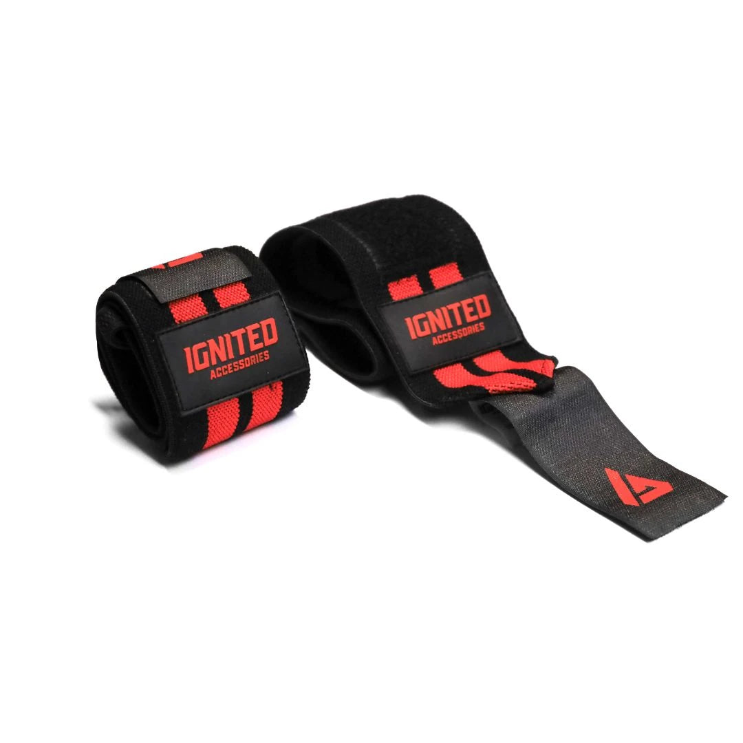 Pari mustia Ignited Premium Wrist Wraps 18" Black/Red -rannetukia punaisilla raidoilla raskaaseen voimaharjoitteluun.