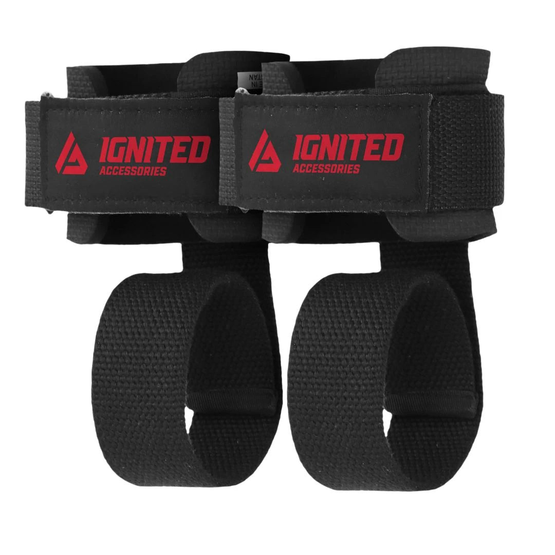 Kaksi mustaa Ignited Supported Lifting Straps Black -vetoremmiä canvas- ja neopreenimateriaalista punaisilla logoilla.