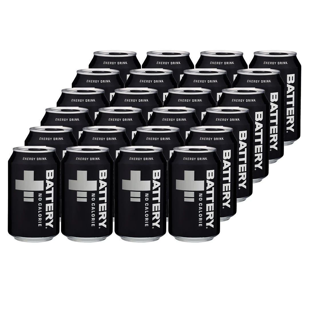 24 x Battery Energy Drink 330 ml NoCal 33B -monipakkaus mustia tölkkejä valkoisella tekstillä ja hopeisilla yksityiskohdilla.