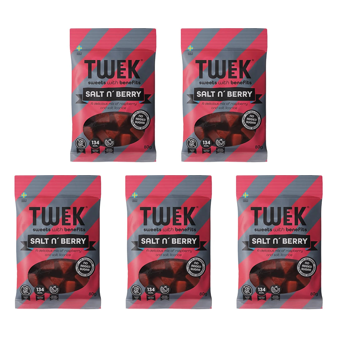 5 x Tweek Sweets 80 g Salt n' Berry viidessä harmaa-vaaleanpunaisessa karkkipussissa mustilla yksityiskohdilla.