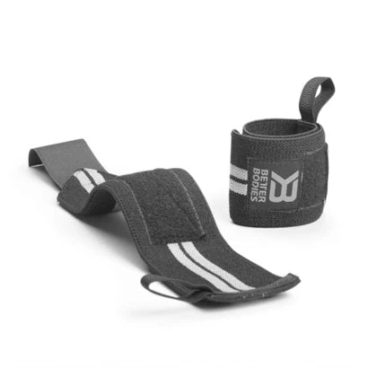 Mustat Better Bodies Elastic Wrist Wraps Black -rannetuet harmailla raidoilla ja peukalolenkillä kuntosalille.