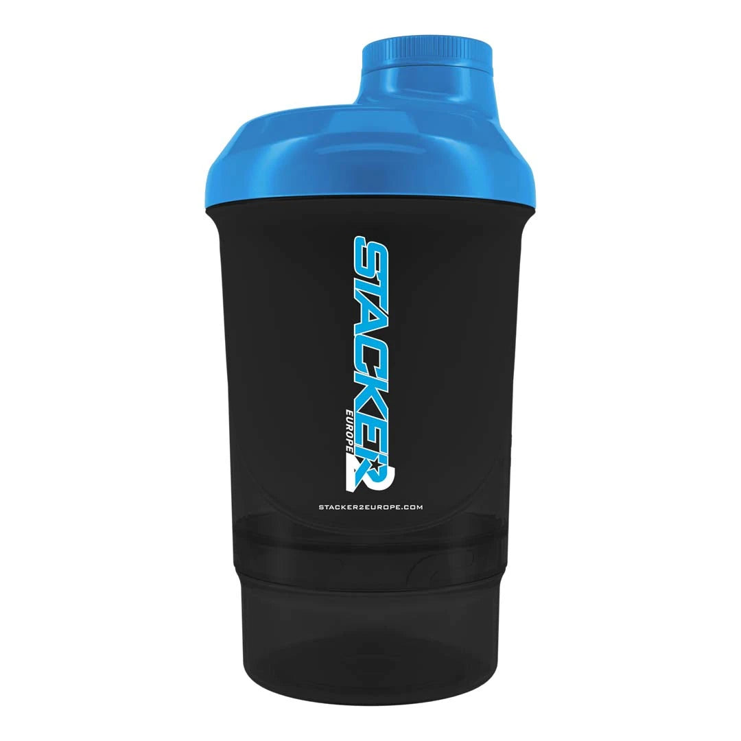Pieni musta Stacker2 Europe Shaker Bottle 300 ml -muovishakeri sinisellä kierrekorkilla.