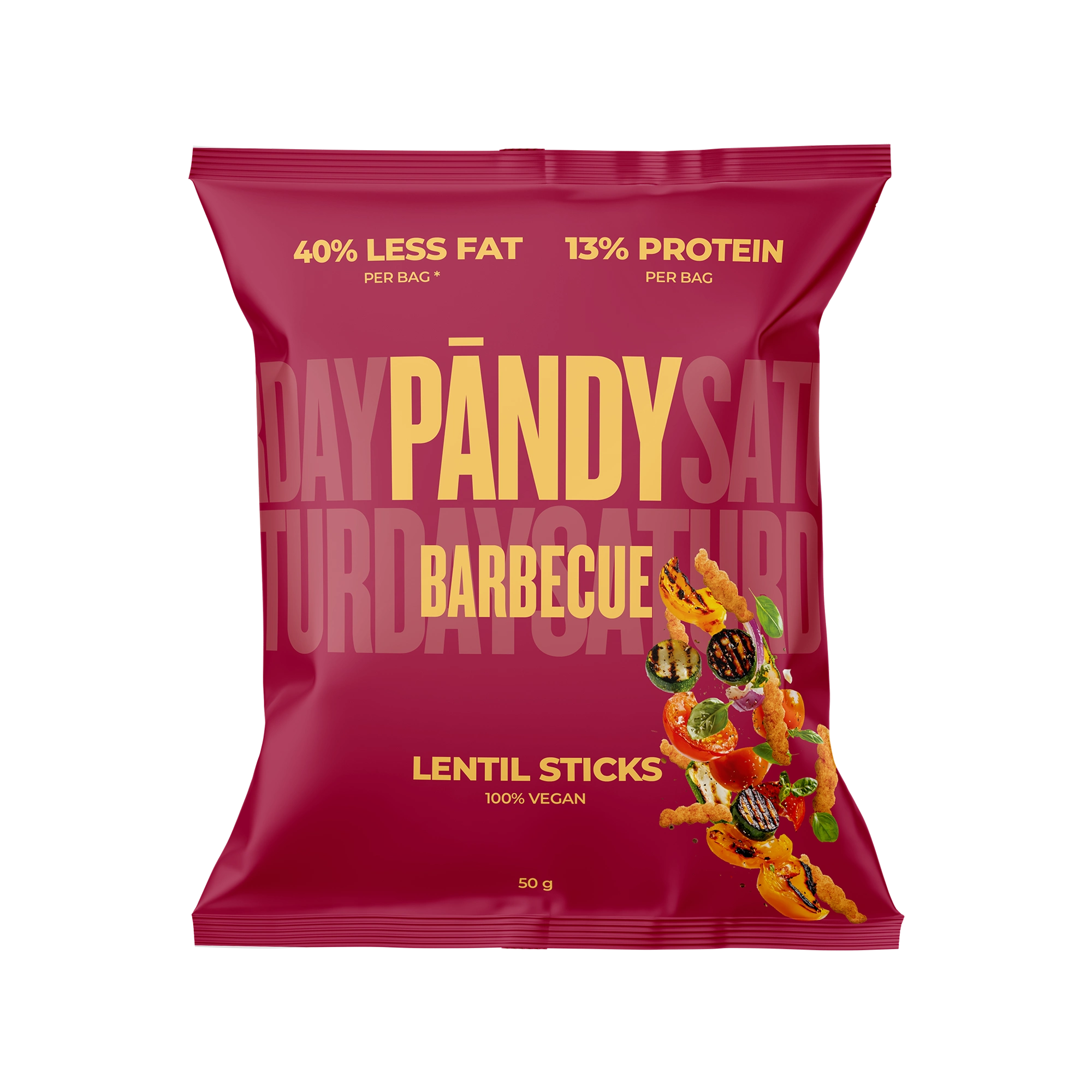 Pändy Lentil Sticks Barbecue 50 g tummanpunaisessa pussissa, kuvituksena linssisipsejä ja grillattuja vihanneksia., kuva 1/1