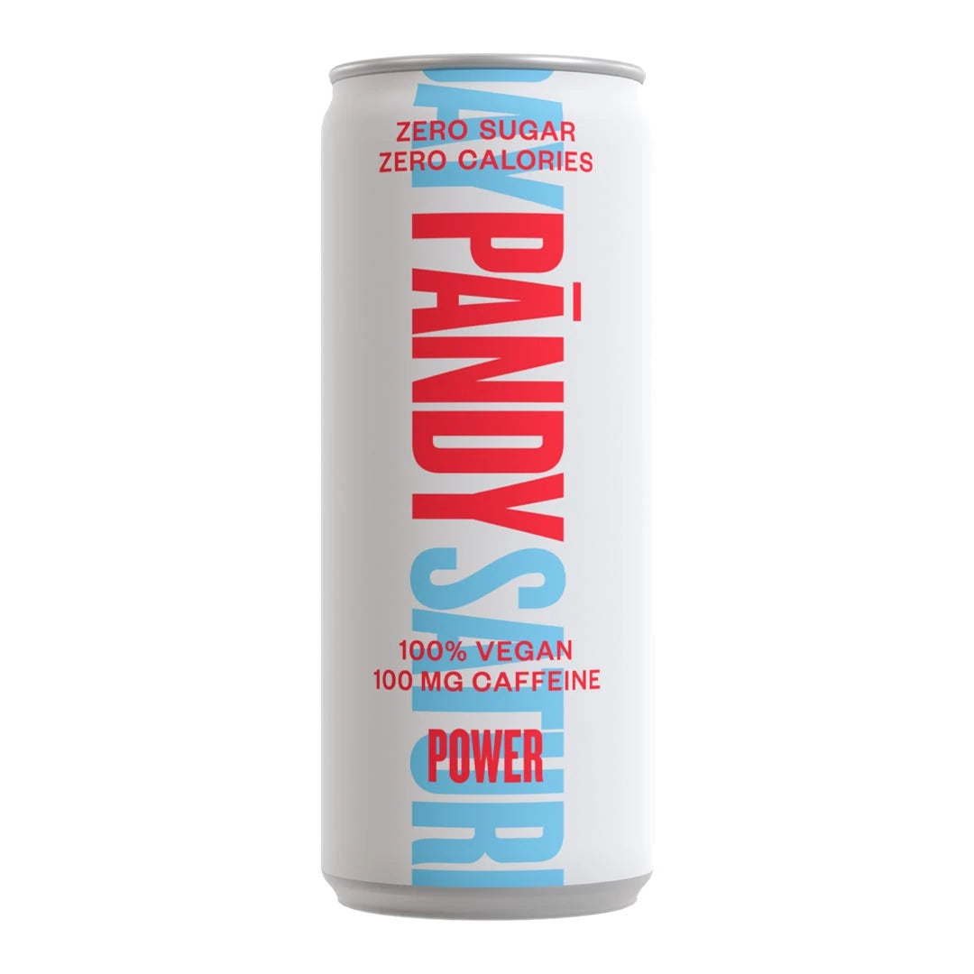 Pändy Soda 330 ml sokeriton energiajuoma valkoisessa tölkissä, jossa punainen ja vaaleansininen teksti, makuna Power.