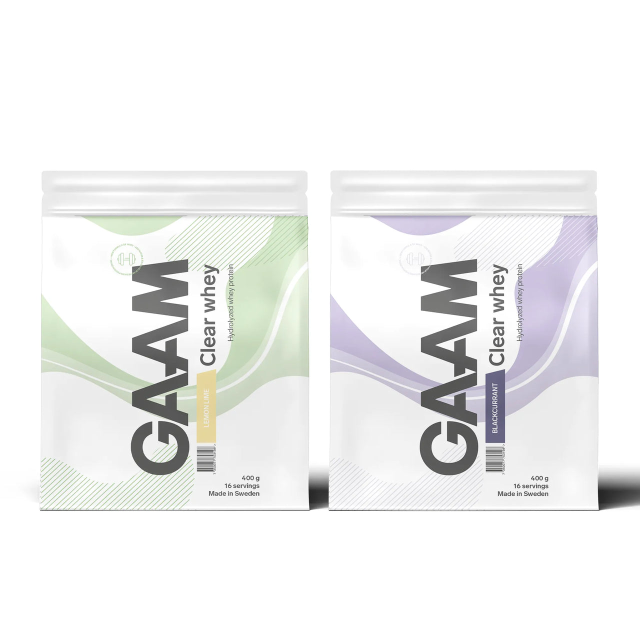 2 x GAAM Clear Whey 400 g -proteiinijauhe kahdessa valkoisessa pussissa, joissa on vihreitä ja liiloja yksityiskohtia.