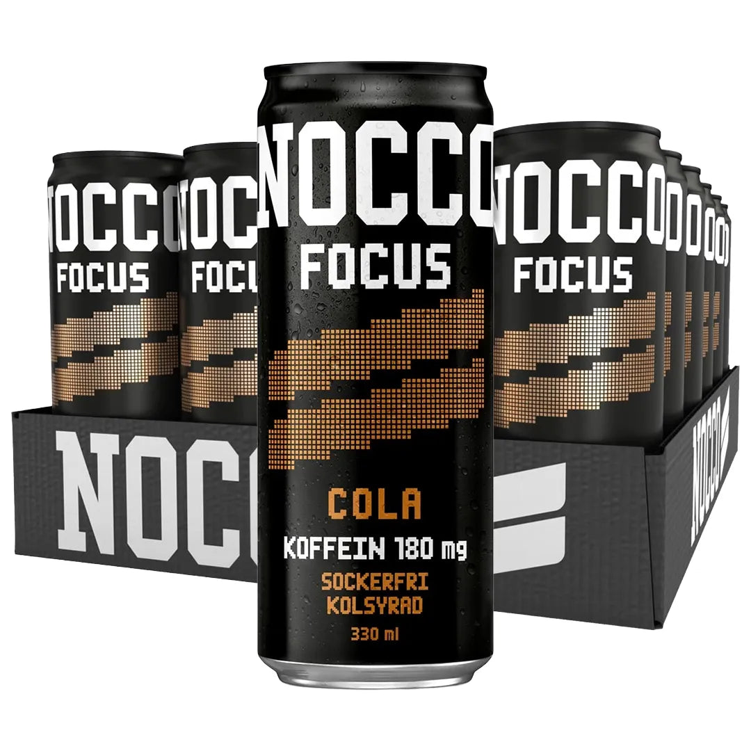 24 x NOCCO FOCUS 330 ml Cola mustassa laatikossa, jossa on mustia tölkkejä ruskeilla ja valkoisilla yksityiskohdilla.