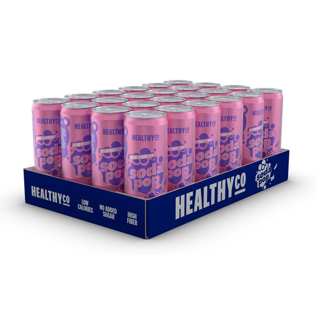 24 x HealthyCo Soda Pop 330 ml Mixflak vaaleanpunaisilla tölkeillä ja liloilla yksityiskohdilla tummansinisellä lavalla.
