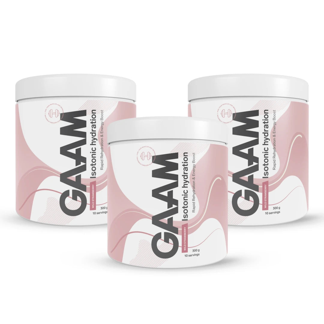 3 x GAAM Isotonic Hydration 300 g kolmessa valkoisessa purkissa, joissa on vaaleanpunainen aaltokuvio ja makuna Wild Strawberry.
