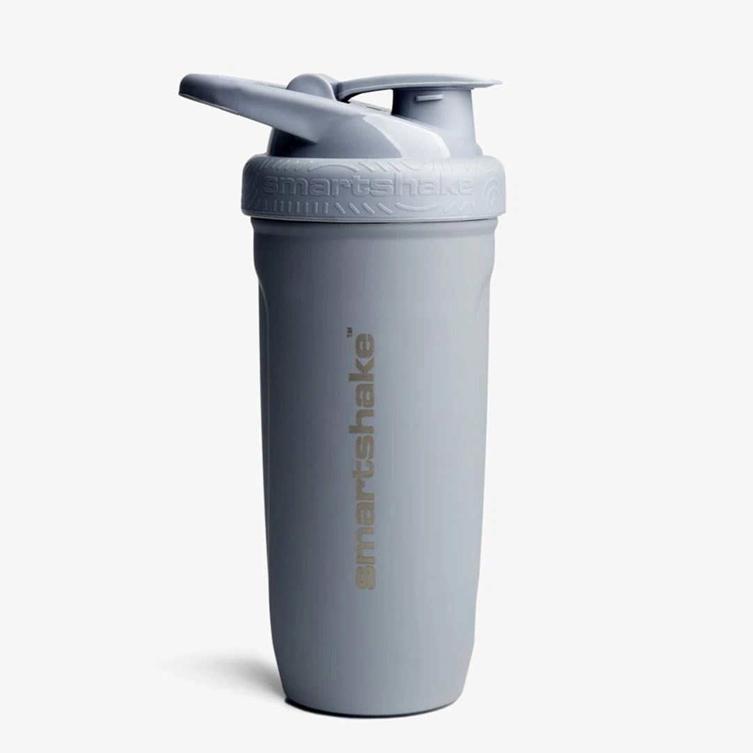 Smartshake Reforce Stainless Steel 900 ml, kestävä harmaa terässhaker vuotamattomalla rakenteella.