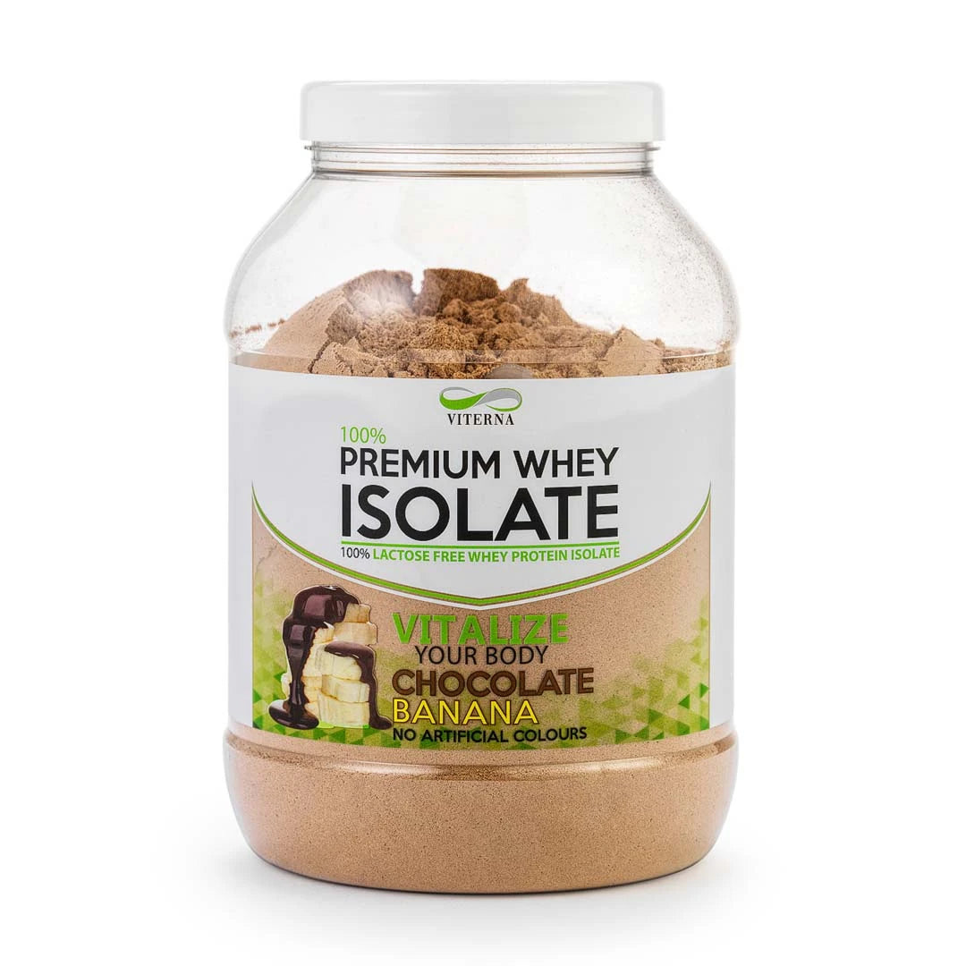 Läpinäkyvä purkki Chocolate Banana -makuista Viterna 100% Premium Whey Isolate 2 kg -proteiinijauhetta.
