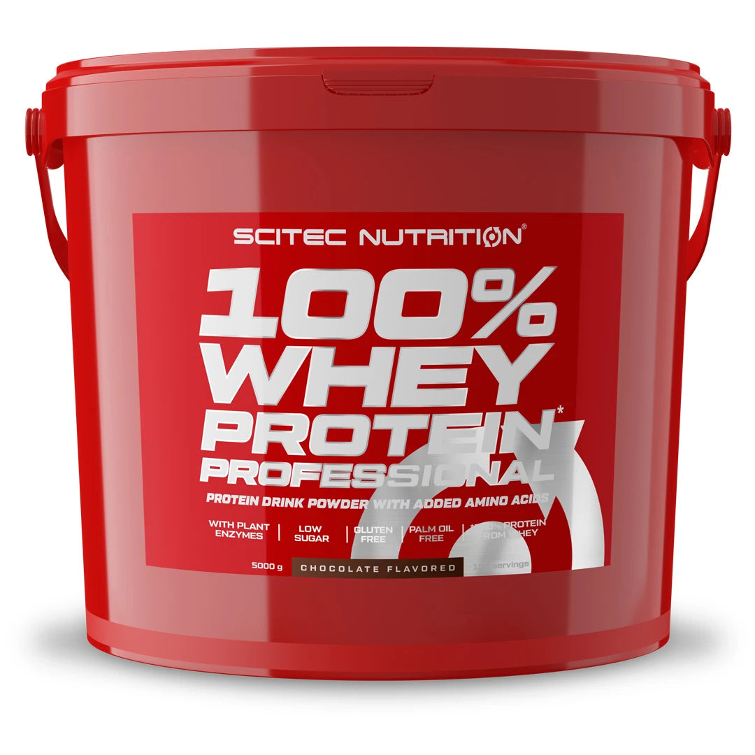 Suuri punainen ämpäri Scitec Nutrition 100% Whey Protein Professional 5 kg -proteiinijauhetta.